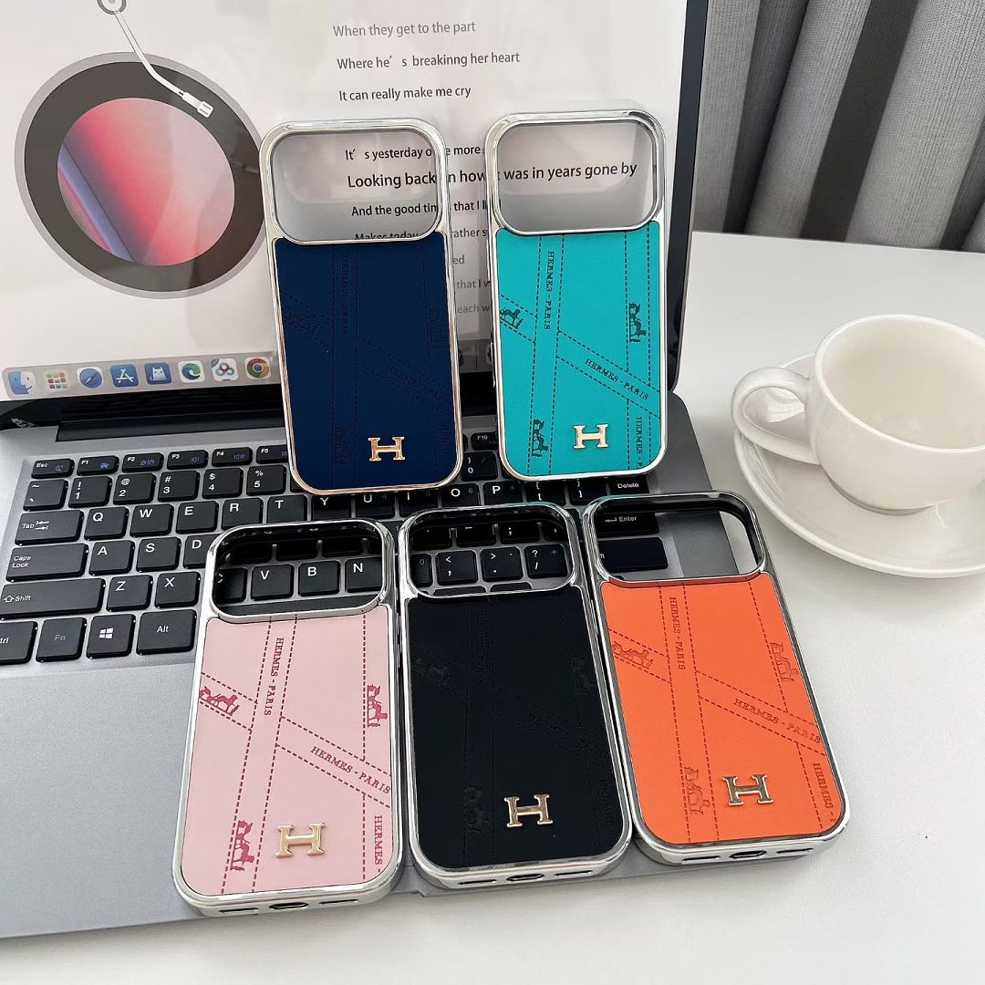 Hermès H accent case for iPhone 17 Pro Max – front