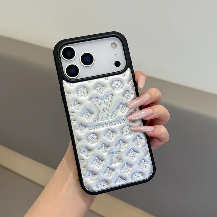 Louis Vuitton iPhone 17 Pro Max Case – Luxury Monogram Cover