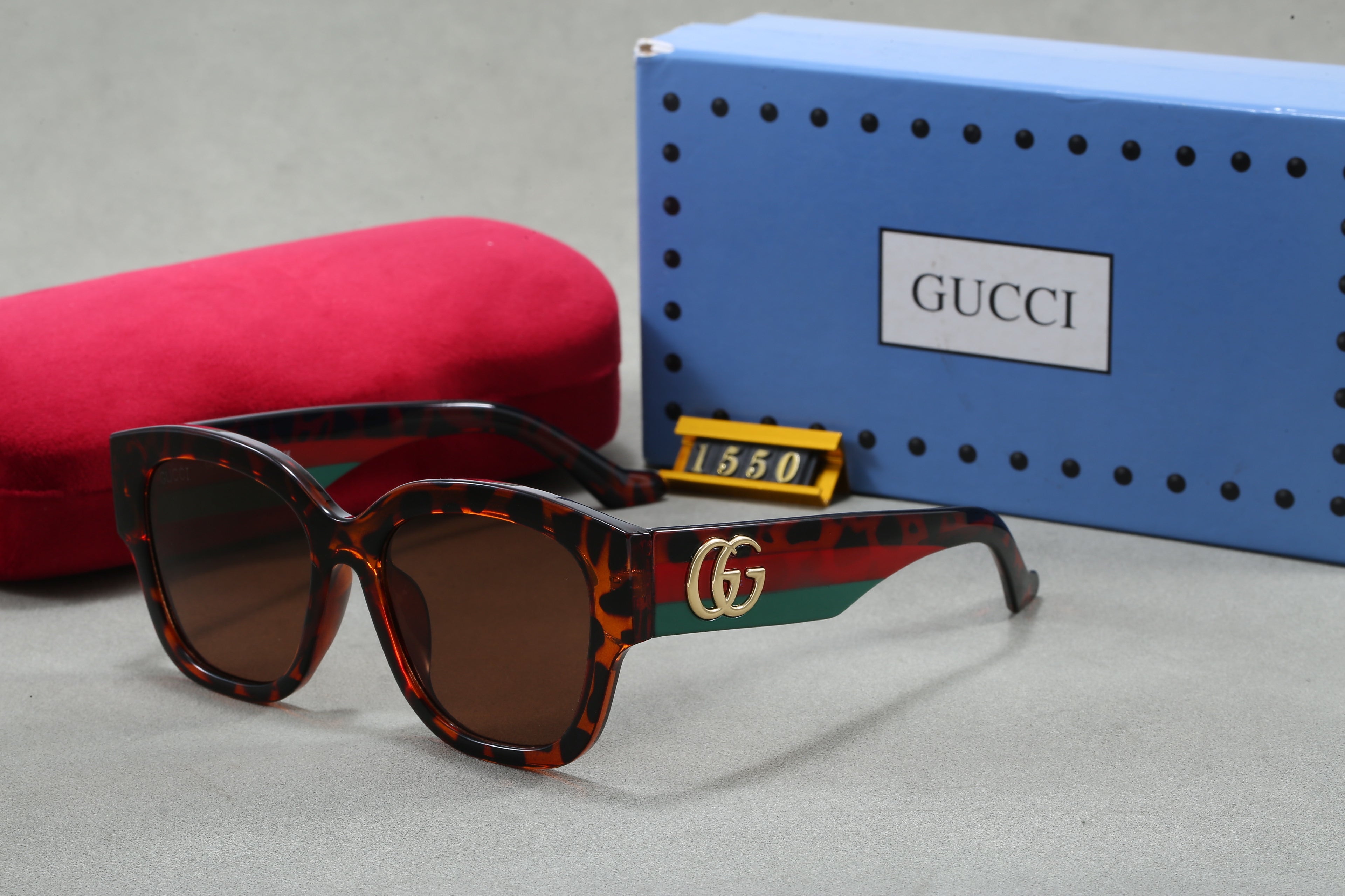 Round frame fashion sunglasses 1550