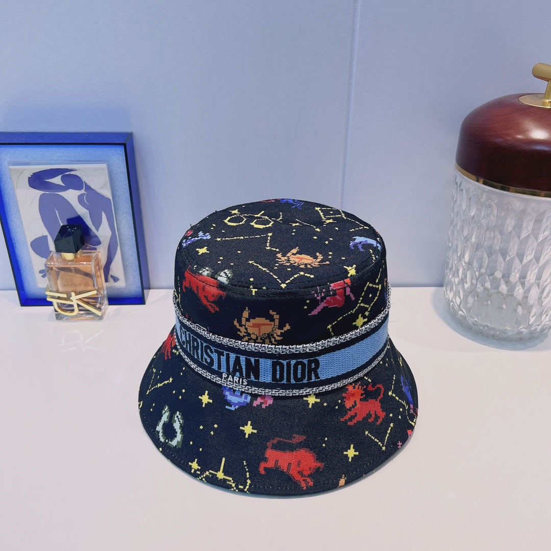 Black Dior luxury bucket hat