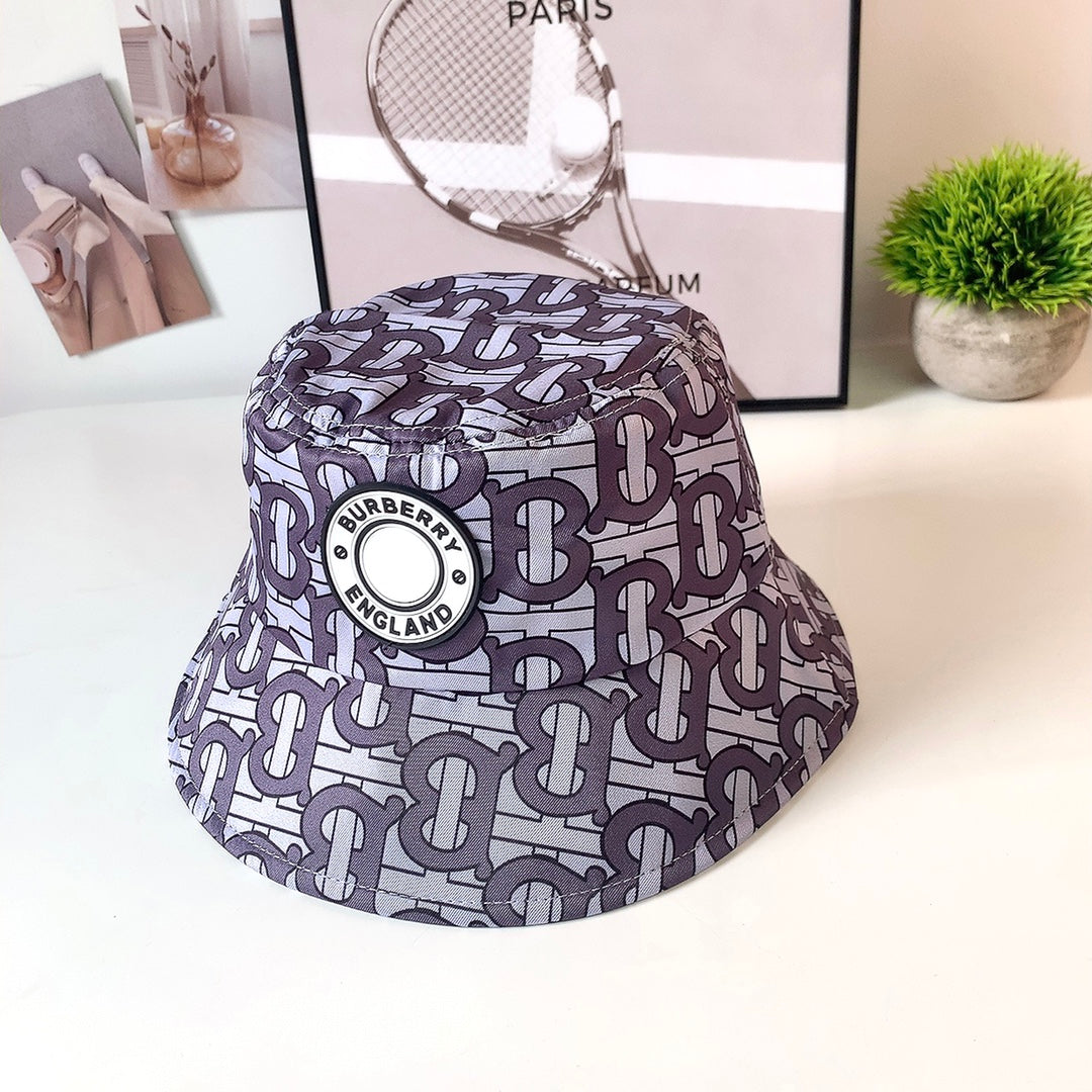 Burberry check bucket hat dark blue