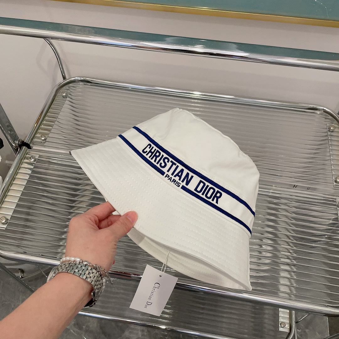 Christian Dior embroidered bucket hat white