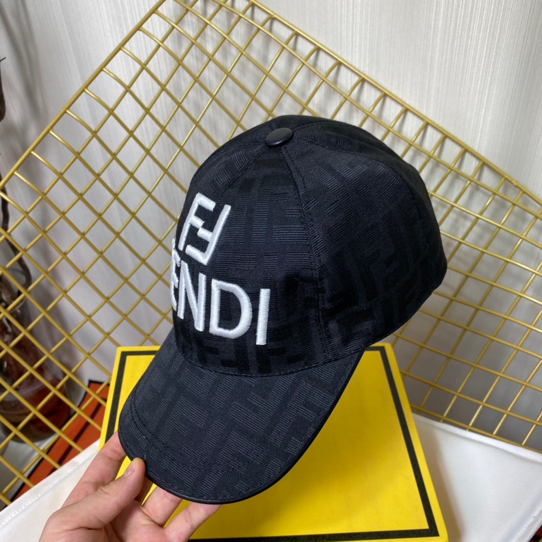 Fendi embroidered baseball cap black