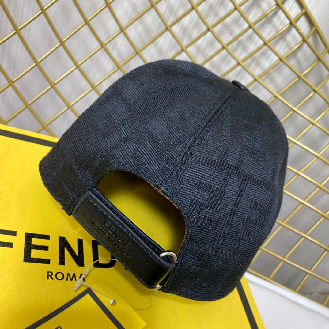 Fendi embroidered baseball cap black