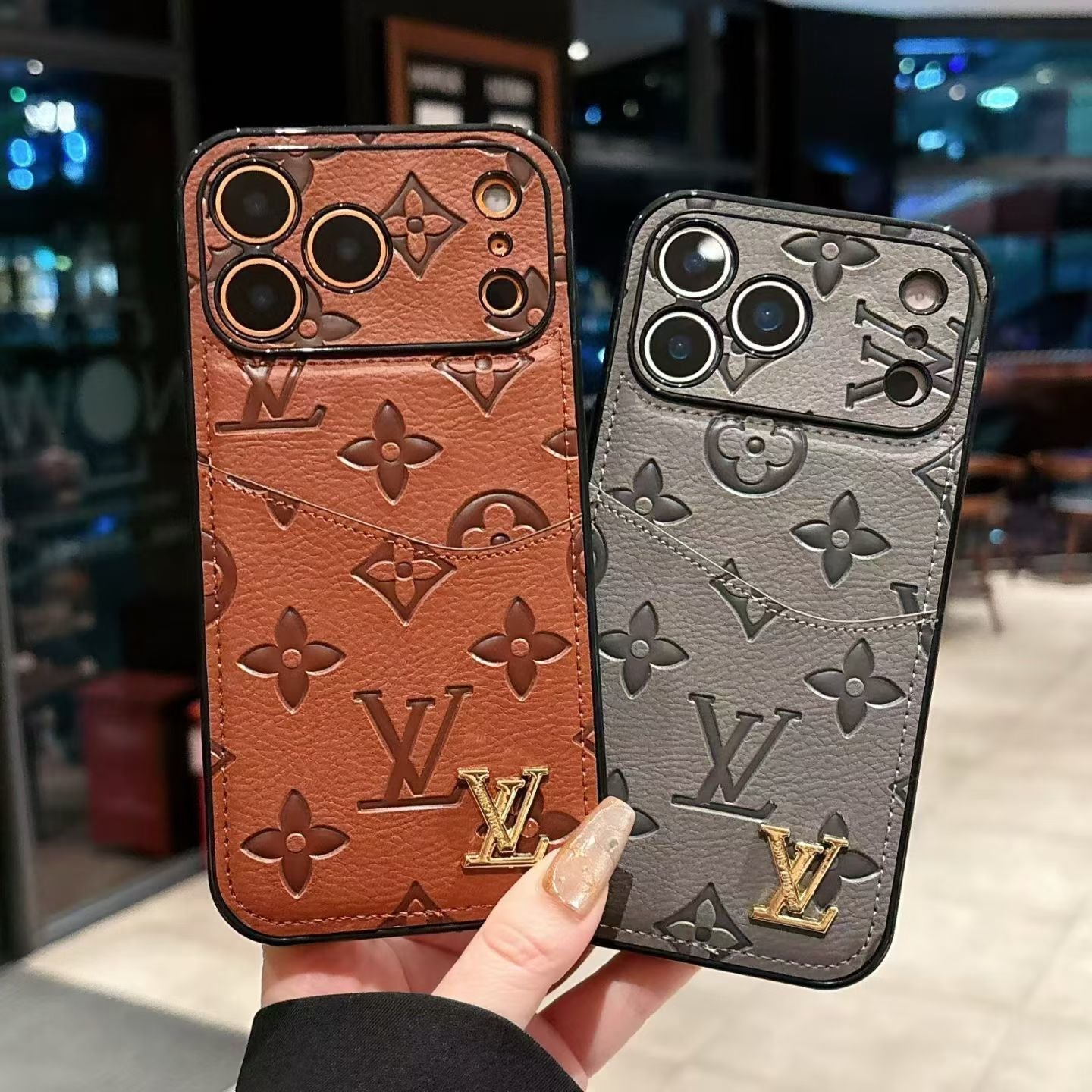 Louis Vuitton iPhone 17 Pro Max Card Holder Case – Luxury Wallet