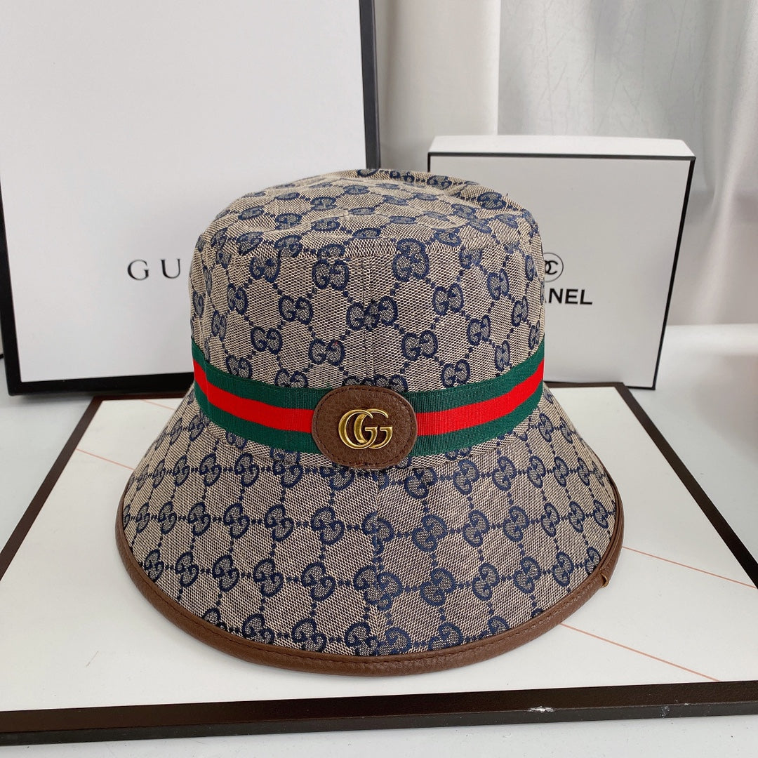 Gucci GG Supreme Bucket Hat