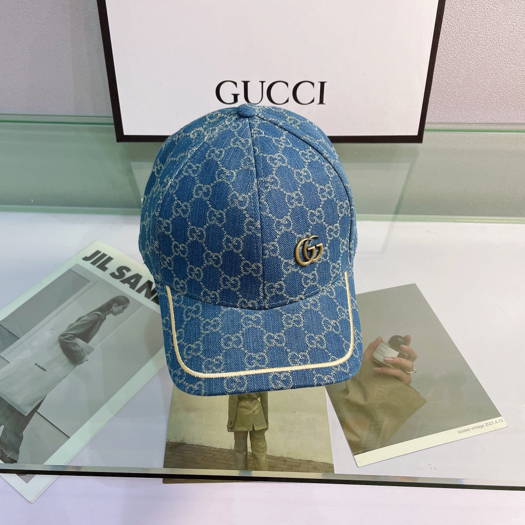 Gucci GG canvas baseball cap front view
