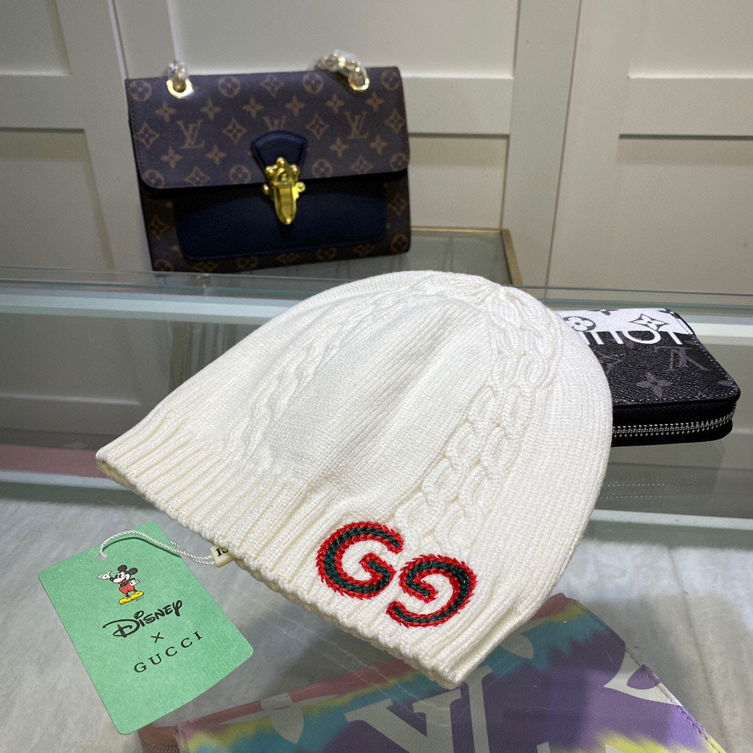 Gucci GG embroidered cable knit wool beanie