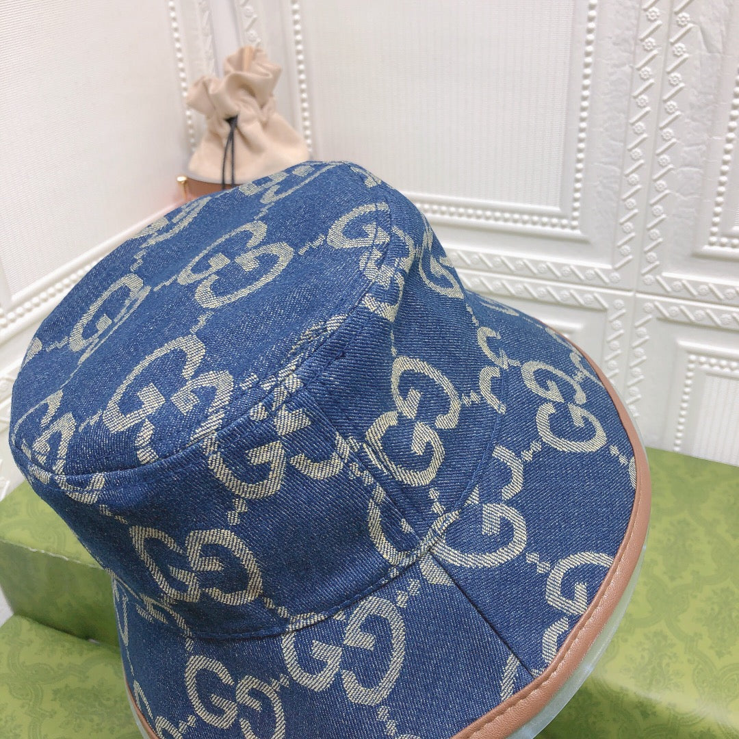Gucci GG monogram bucket hat detail