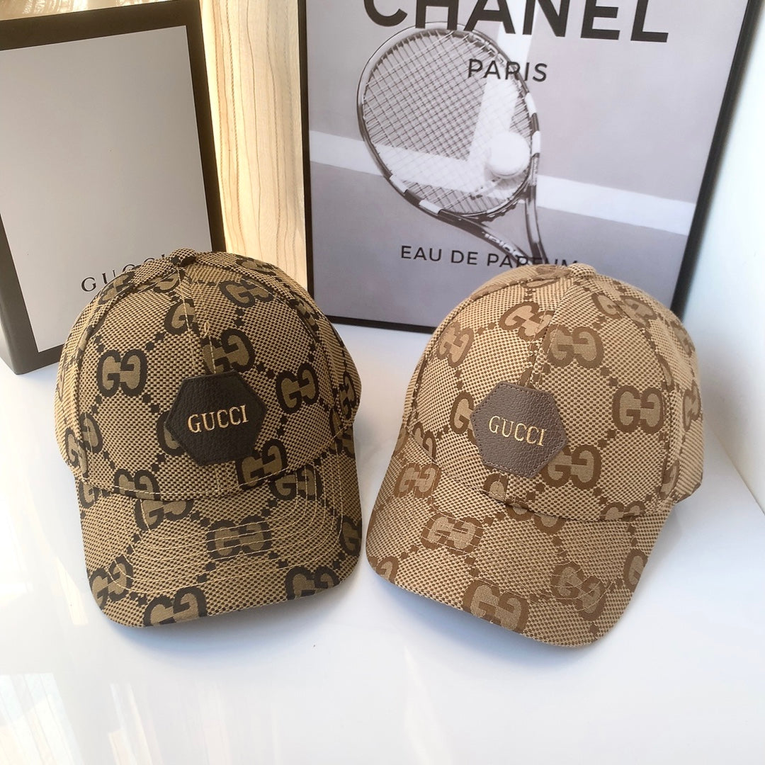 Gucci adjustable baseball cap detail