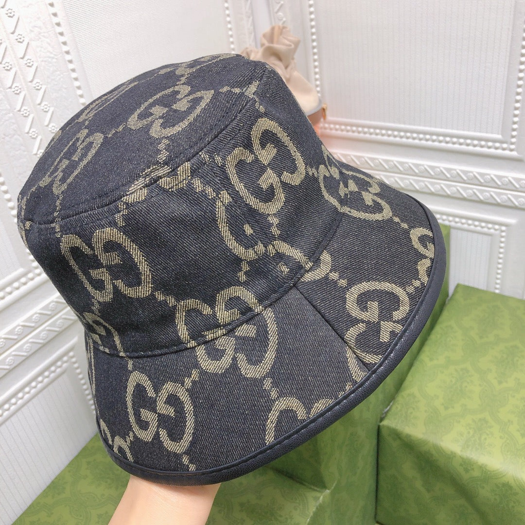 Gucci premium canvas bucket hat close up