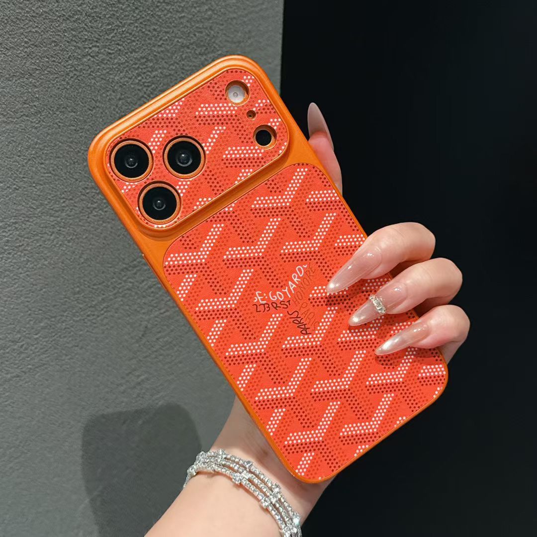 Goyard iPhone 17 Pro Max Leather Case – Vintage Monogram Luxury Cover