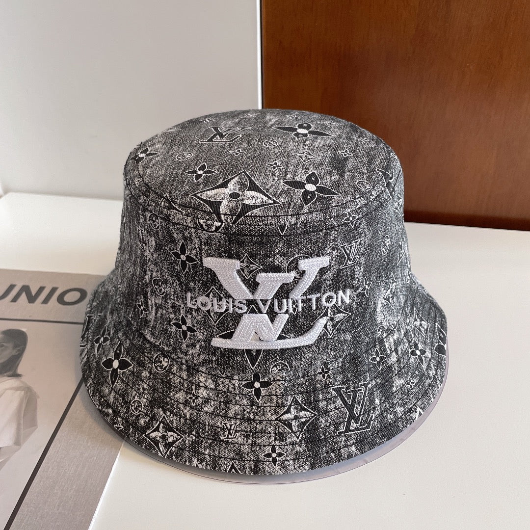 Louis Vuitton black monogram bucket hat