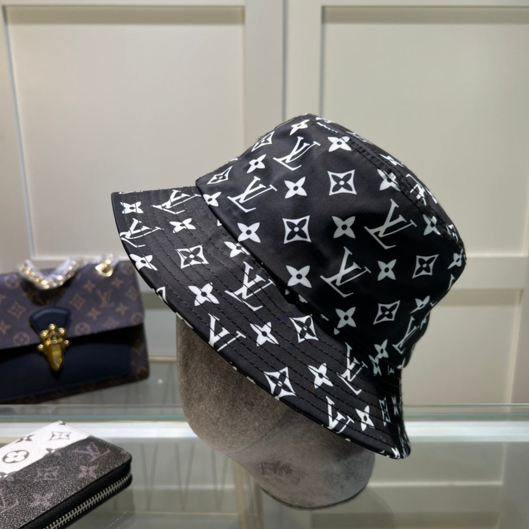 Louis Vuitton monogram bucket hat black