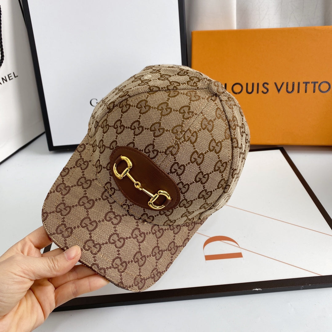 Luxury Gucci GG baseball cap front view