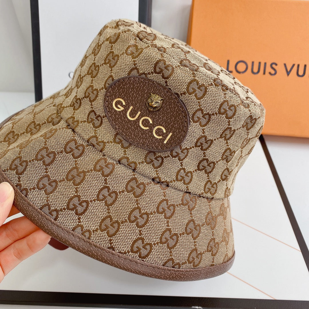 Luxury Gucci cotton canvas bucket hat close up