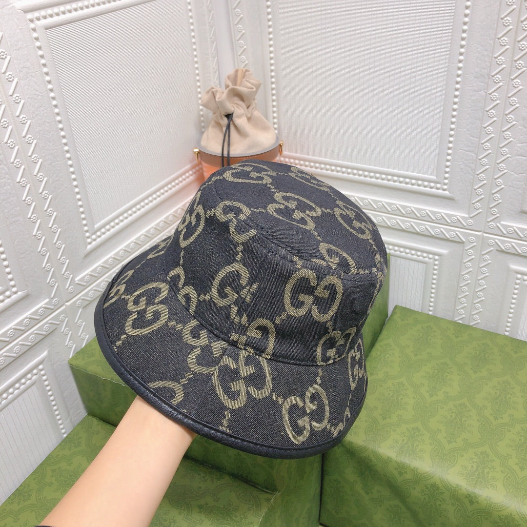 Luxury Gucci travel bucket hat