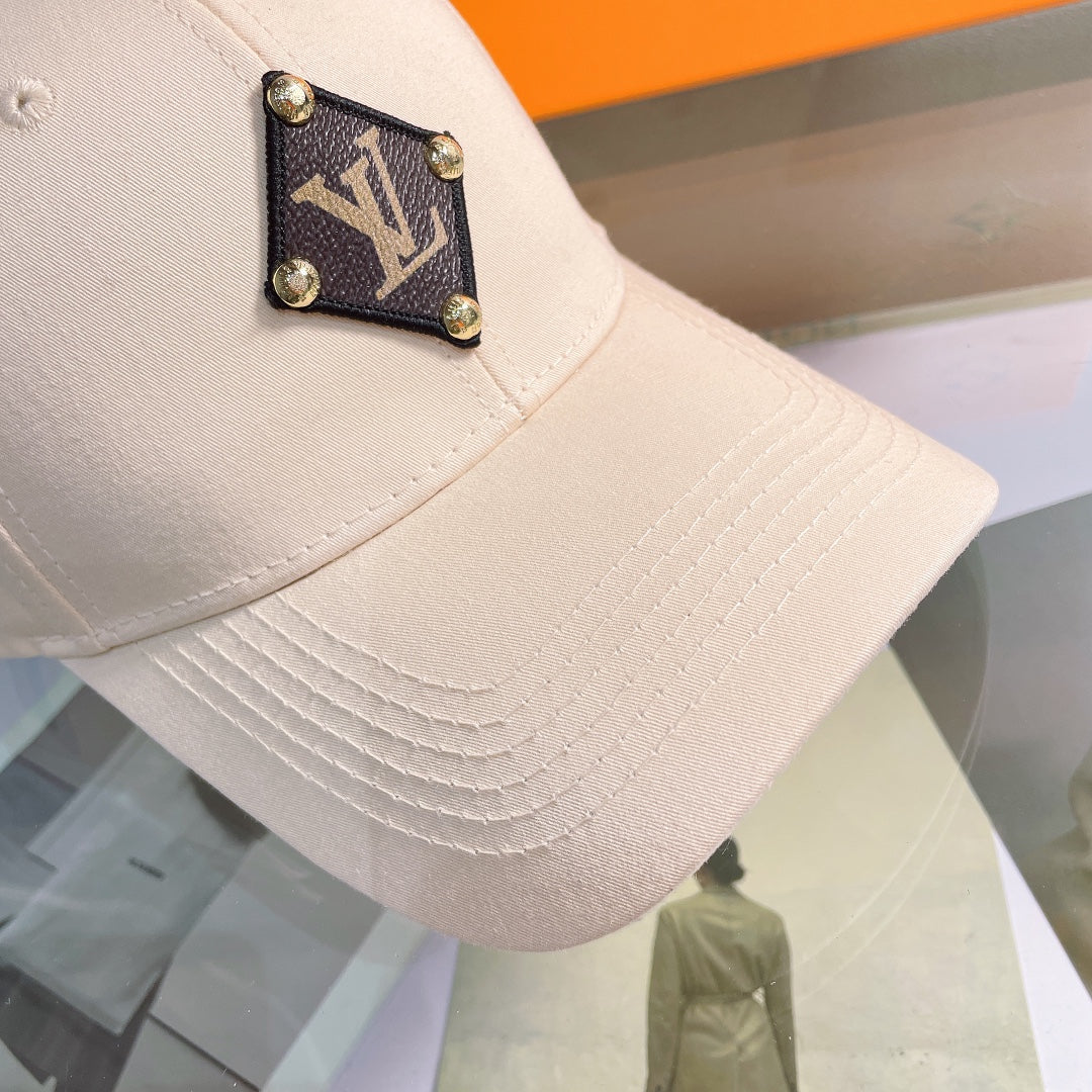 Luxury Louis Vuitton cotton baseball cap side profile