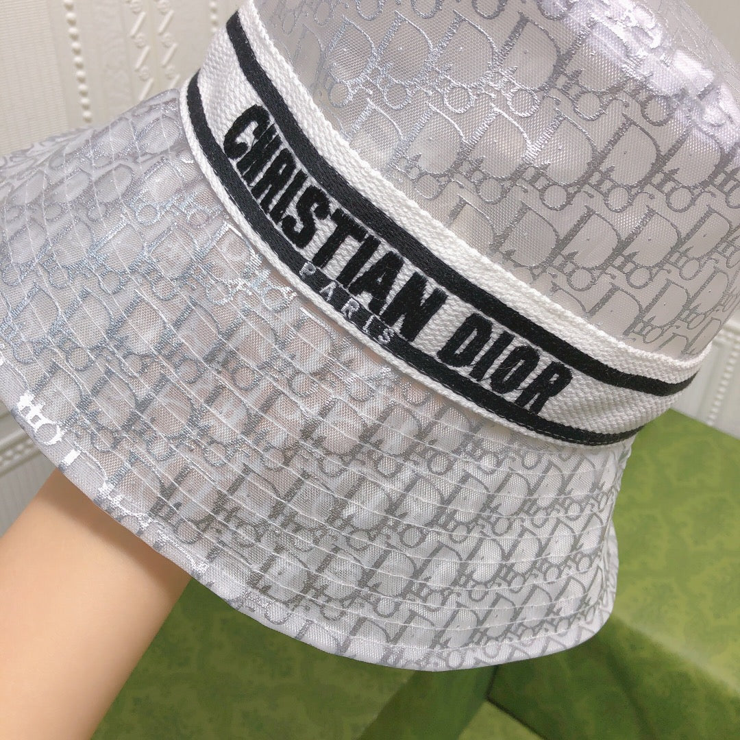 Premium Dior organza hat detail