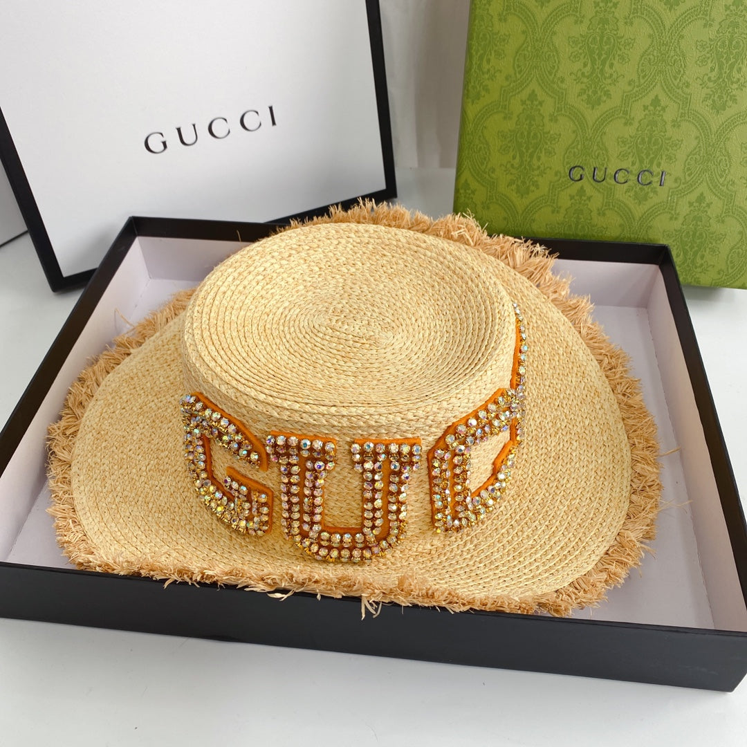 Premium Gucci GG logo straw hat detail