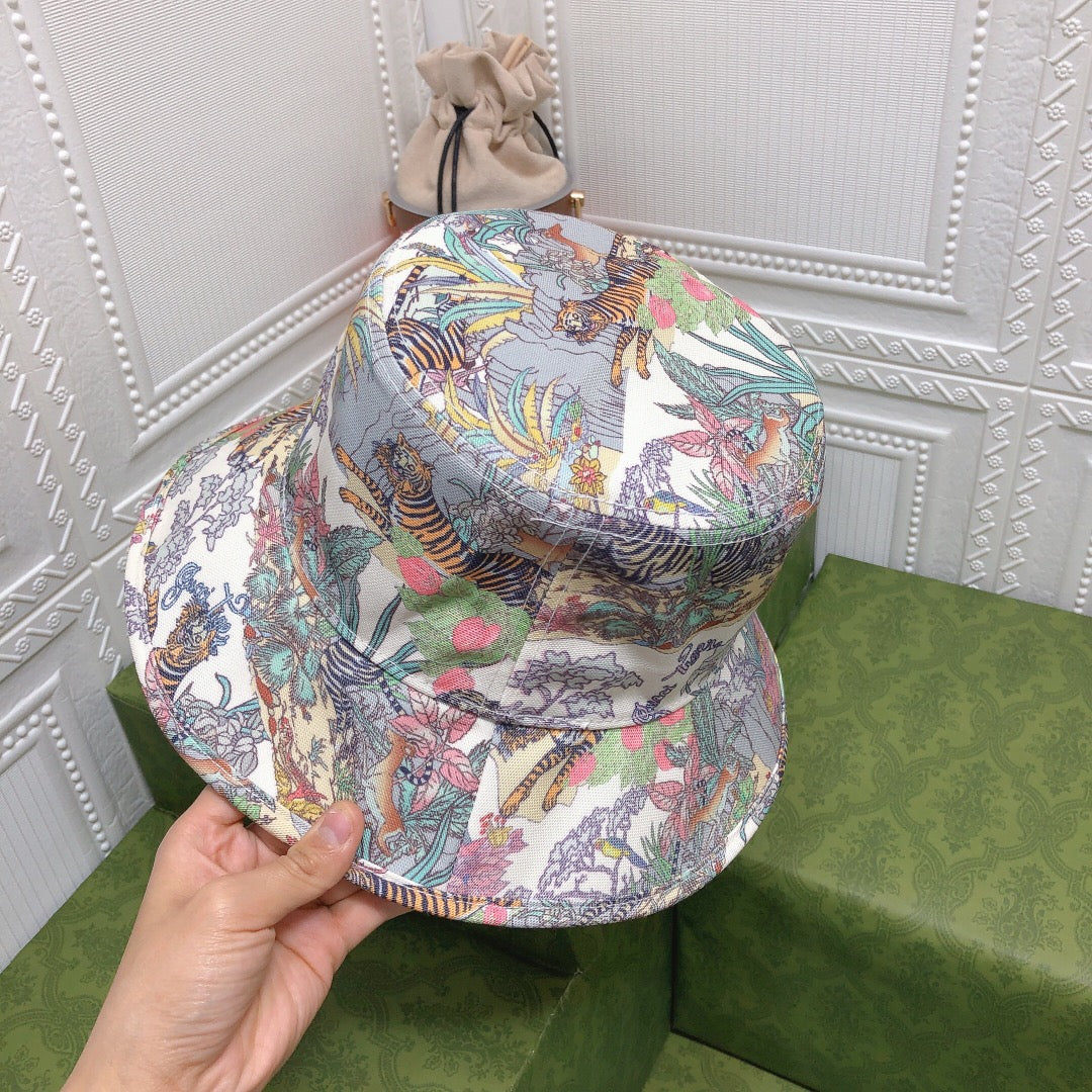 Premium Gucci beach bucket hat