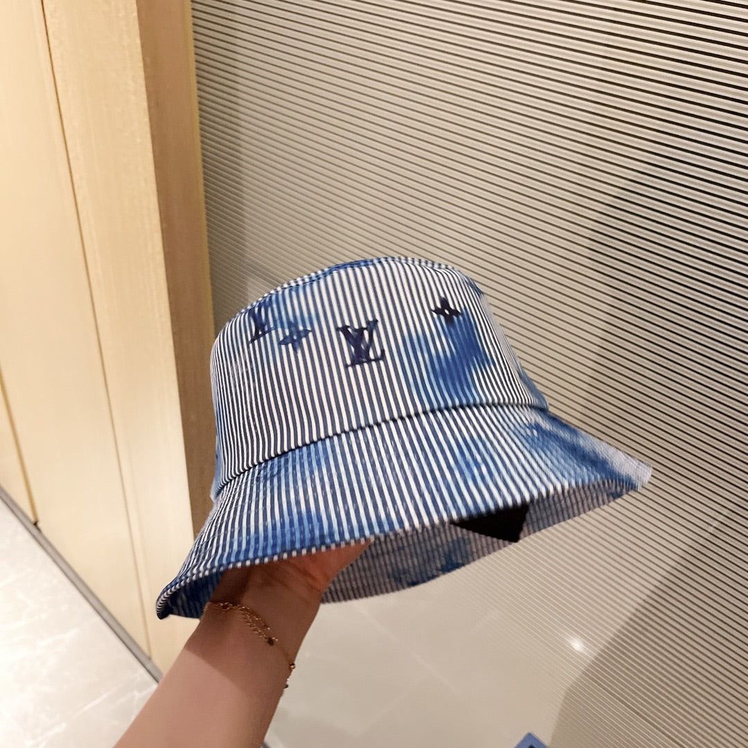 Premium Louis Vuitton cotton bucket hat detail