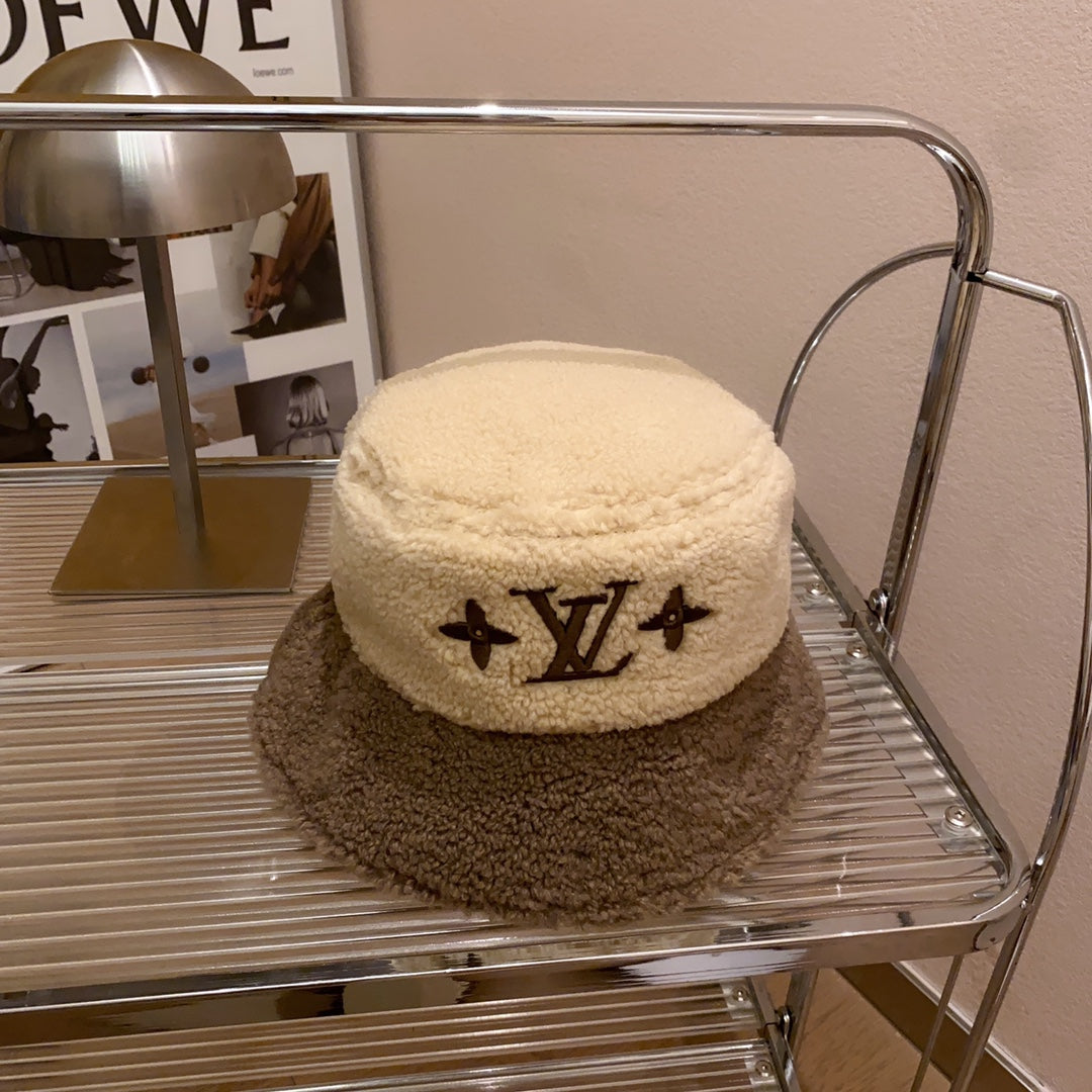 Premium Louis Vuitton wool bucket hat detail