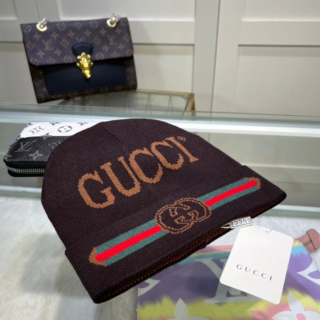 Soft cashmere Gucci beanie 5