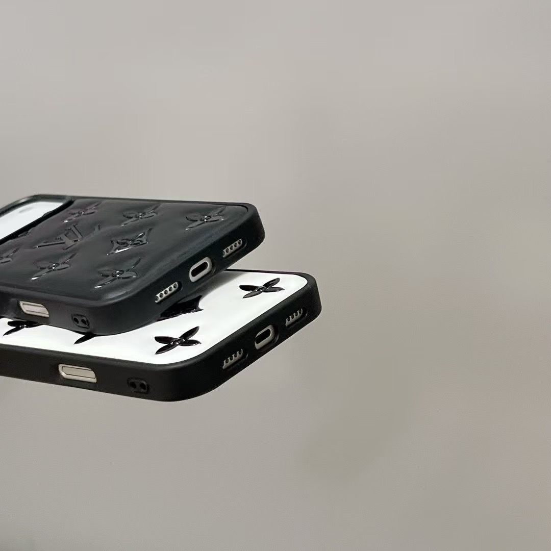 Louis Vuitton iPhone 17 Pro Max Case – Luxury Designer Cover