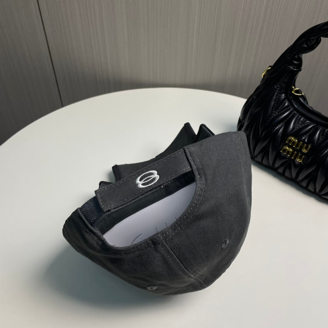 Balenciaga embroidered logo baseball cap black view 3
