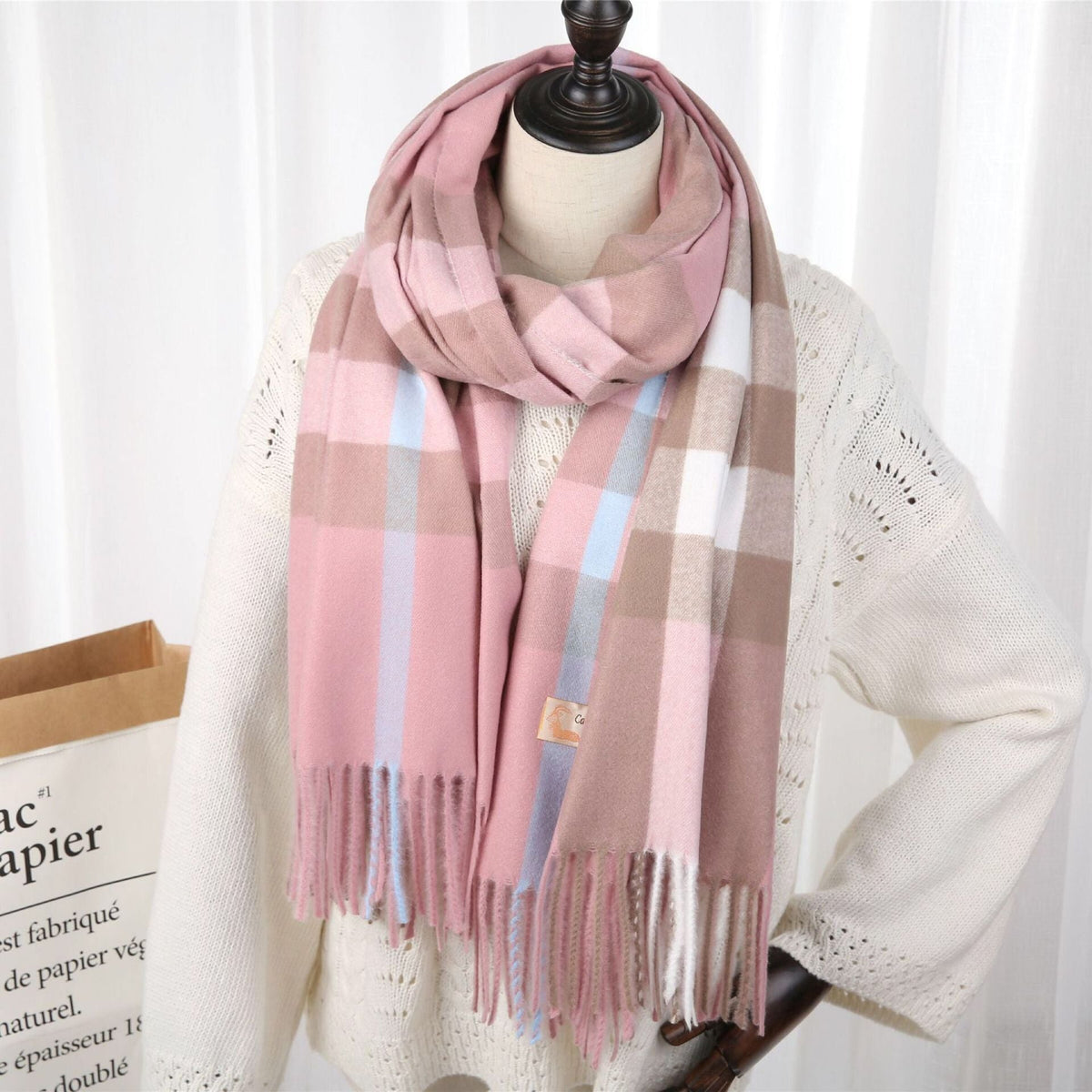 Burberry 2022 New Checked Cashmere Tassel Scarf for Women – product image 11
