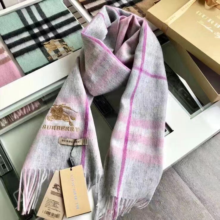 Burberry Classic Check Fringed Cashmere Scarf for Women – product image 47