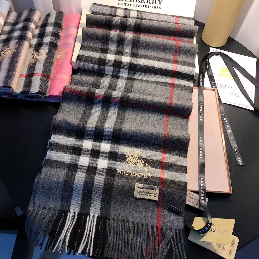Burberry Classic Check Fringed Cashmere Scarf for Women – product image 58