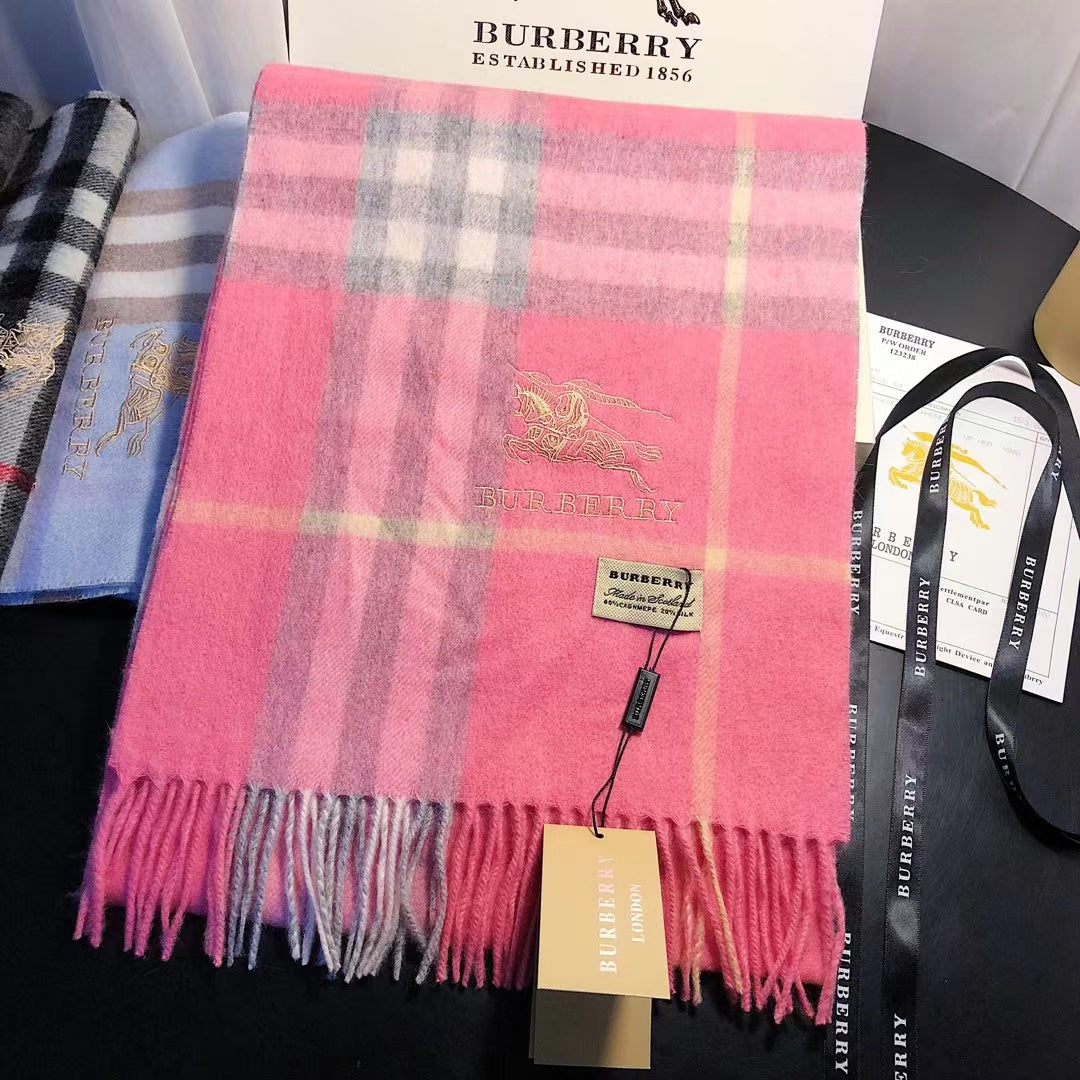 Burberry Classic Check Fringed Cashmere Scarf for Women – product image 61