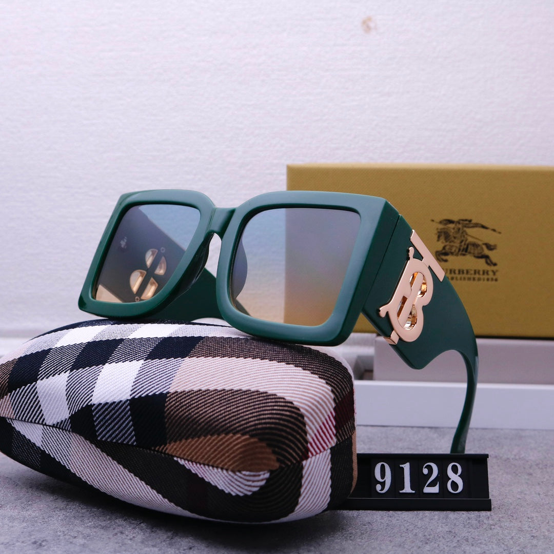 Burberry Oversized Retro Plaid Large Frame Sunglasses for Unisex – product image 5