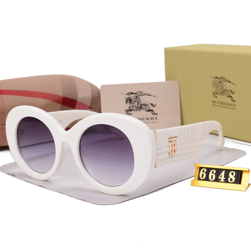 Burberry Round Checkered Sunglasses for Unisex – product image 6