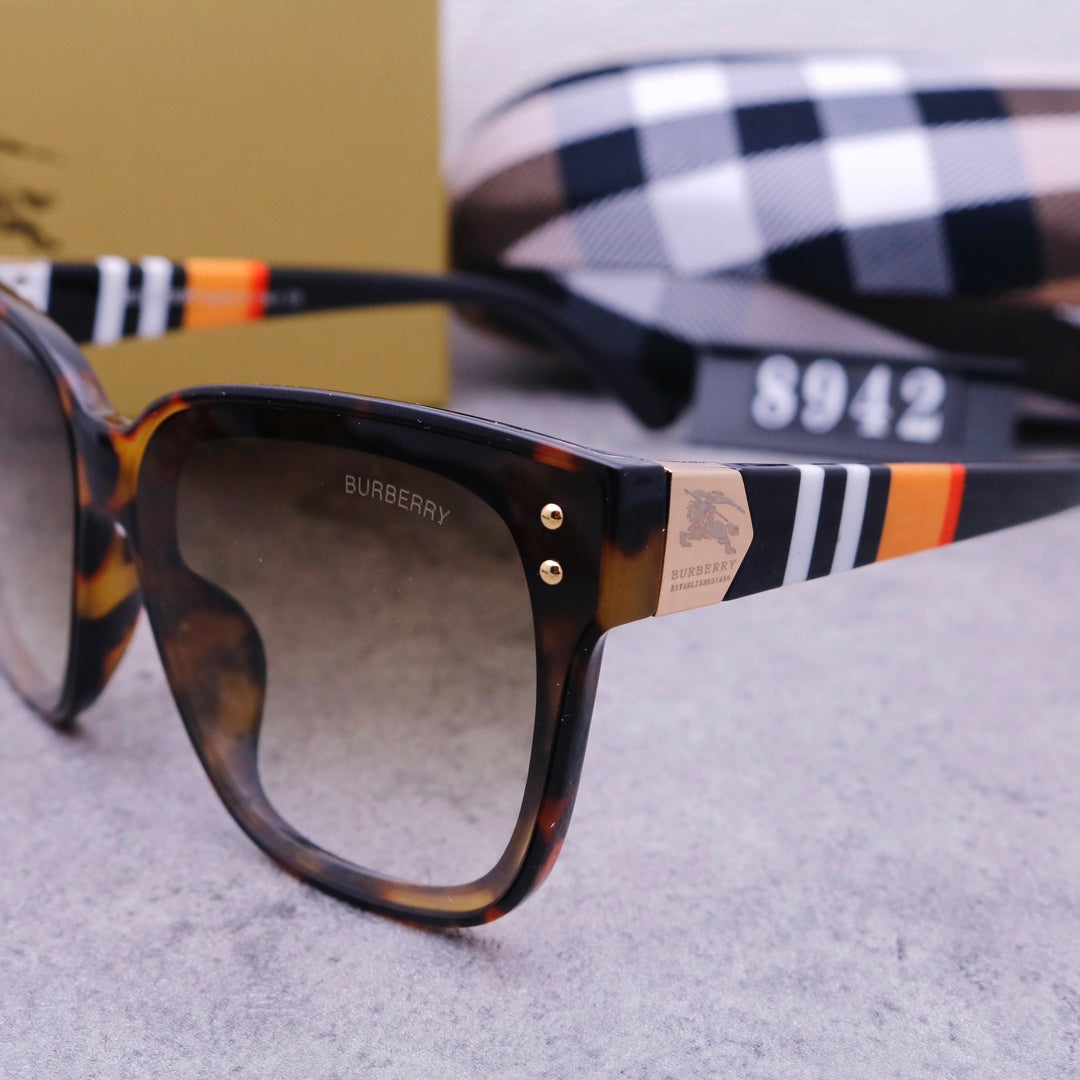 Burberry Vintage Square Plaid Sunglasses for Unisex – product image 11