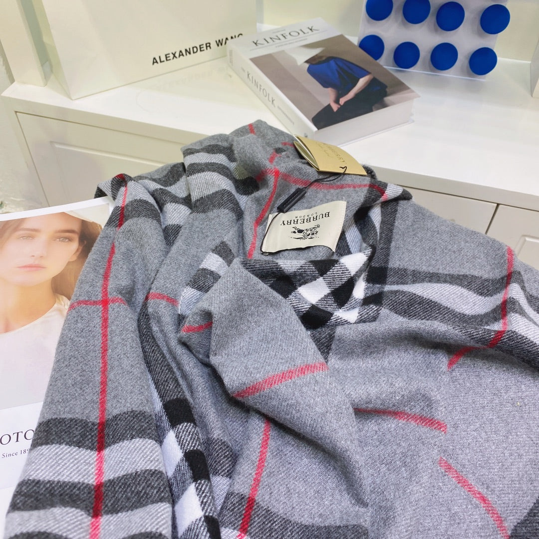 Burberry Wool Classic Plaid Tassel Unisex Scarf – product image 30