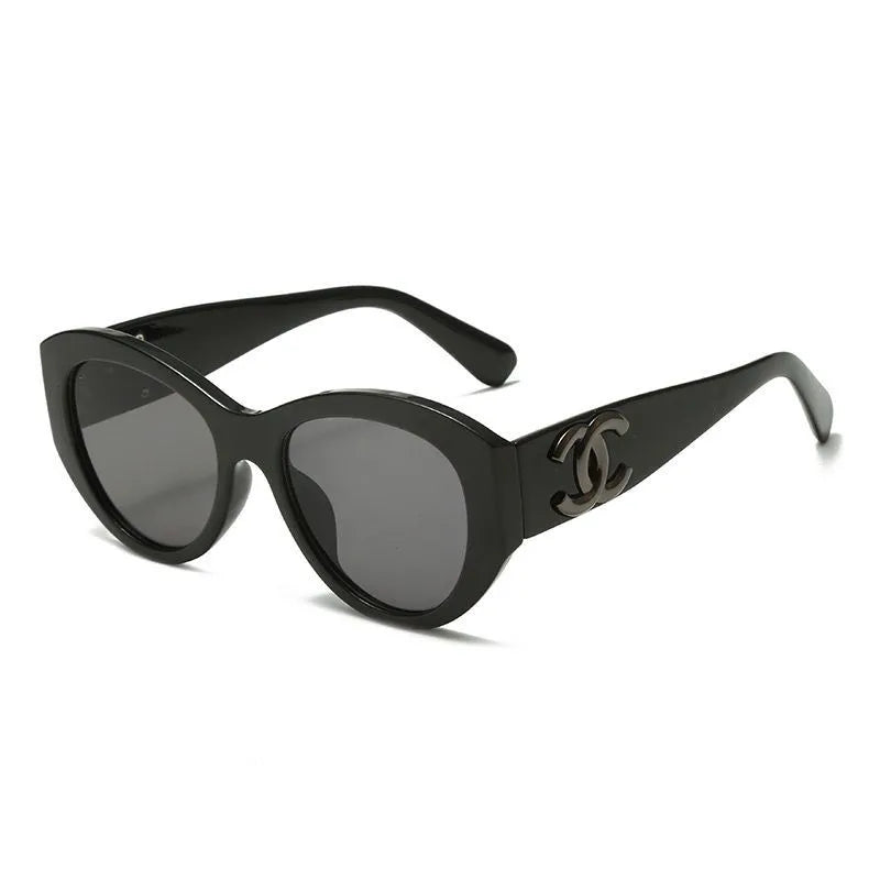 Chanel Butterfly CC Rounded-Square Polarized Sunglasses for Unisex – product image 17
