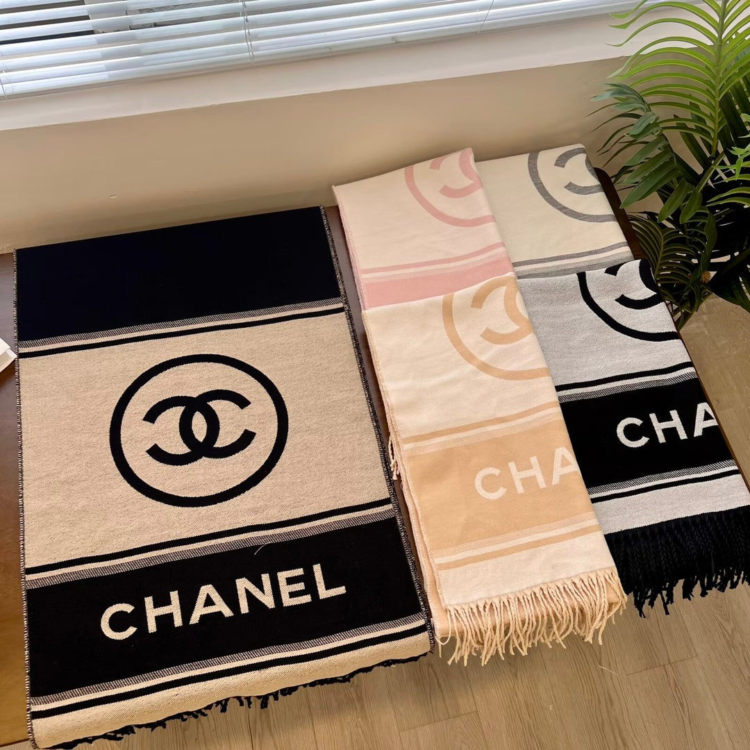 Chanel Cashmere Scarf for Women – product image 11