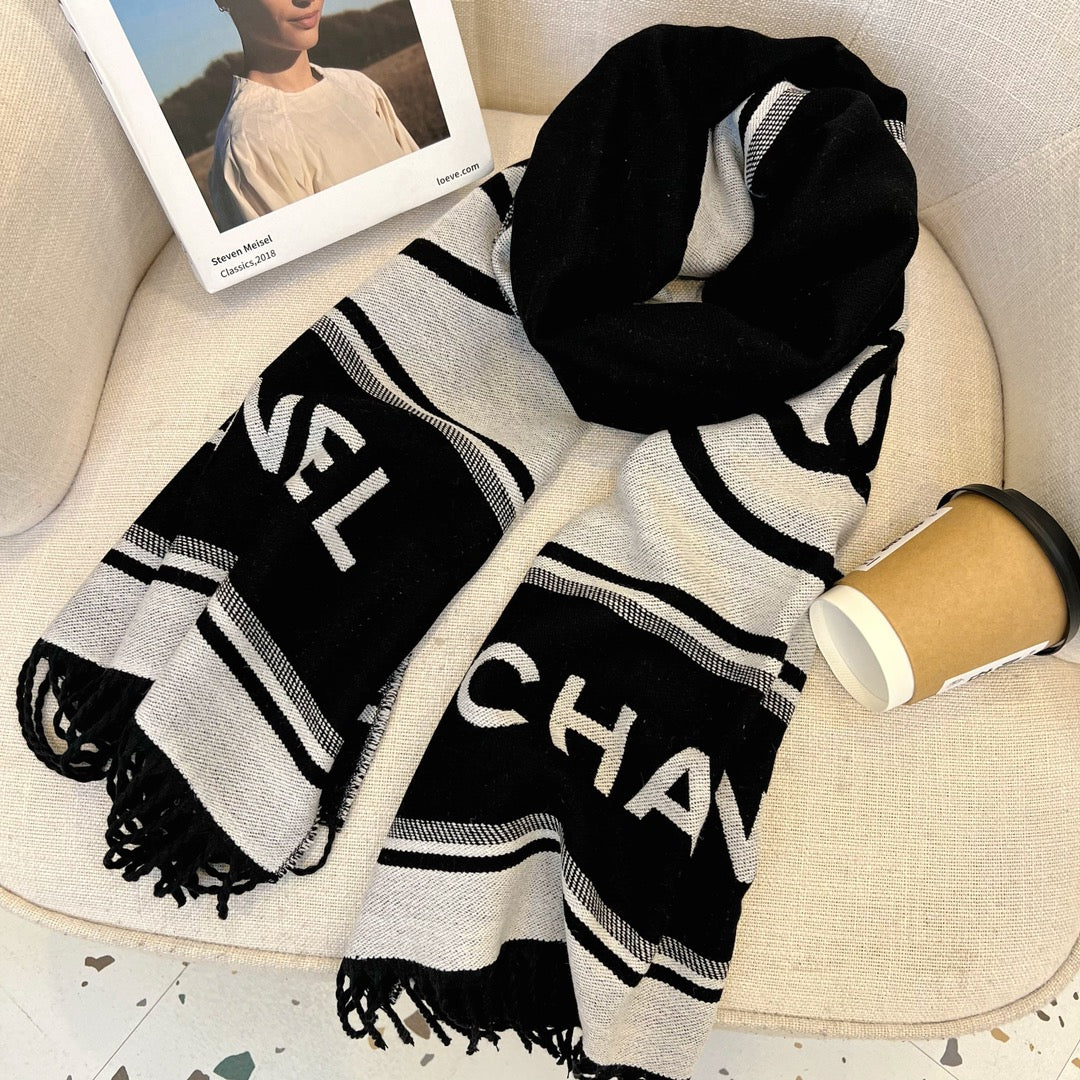 Chanel Cashmere Scarf for Women – product image 13