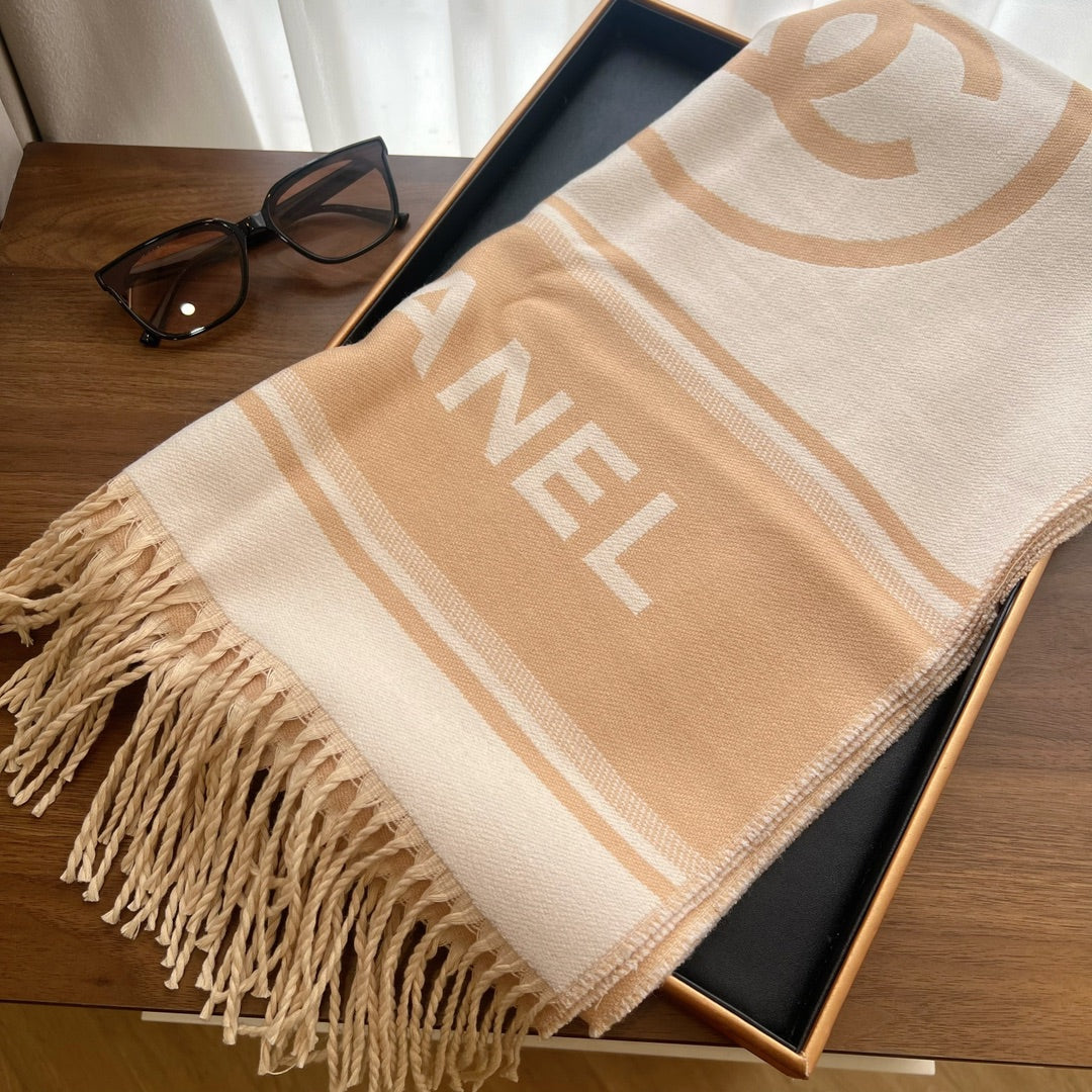 Chanel Cashmere Scarf for Women – product image 16