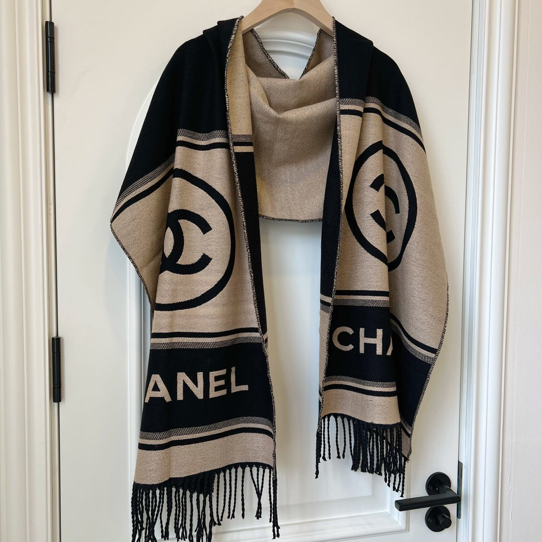 Chanel Cashmere Scarf for Women – product image 17