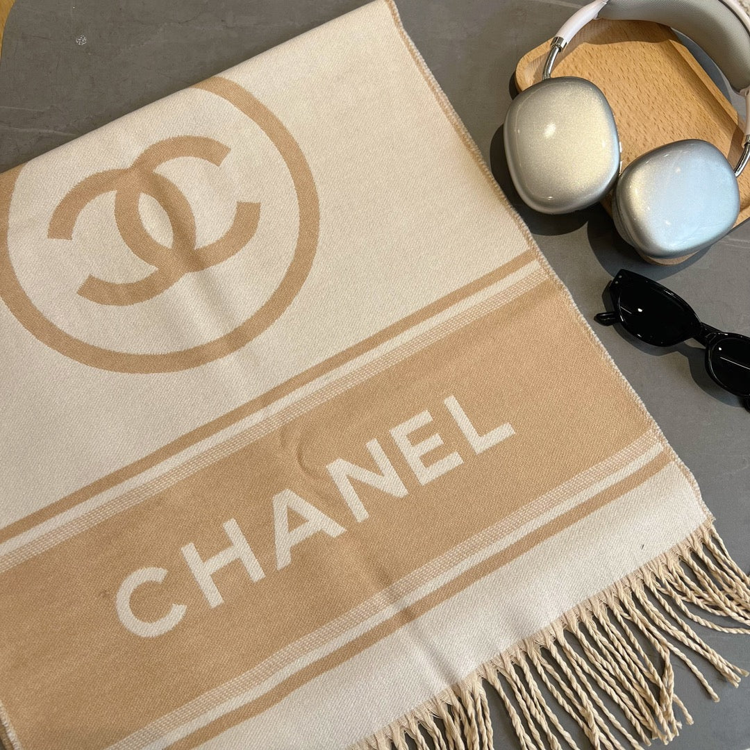 Chanel Cashmere Scarf for Women – product image 5