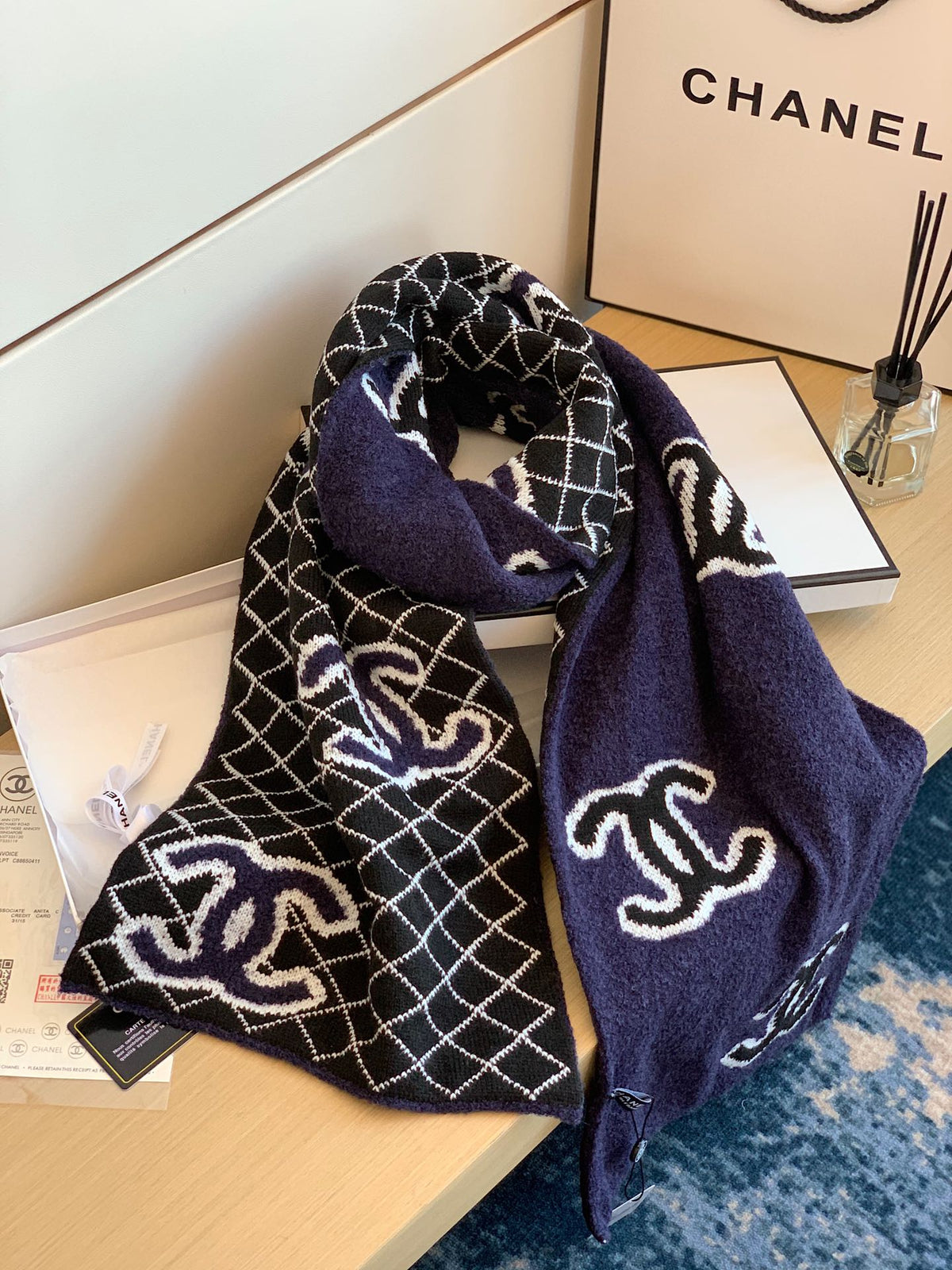 Chanel CC Monogram Rhombus Double-Sided Cashmere Knitted Scarf for Women – product image 10