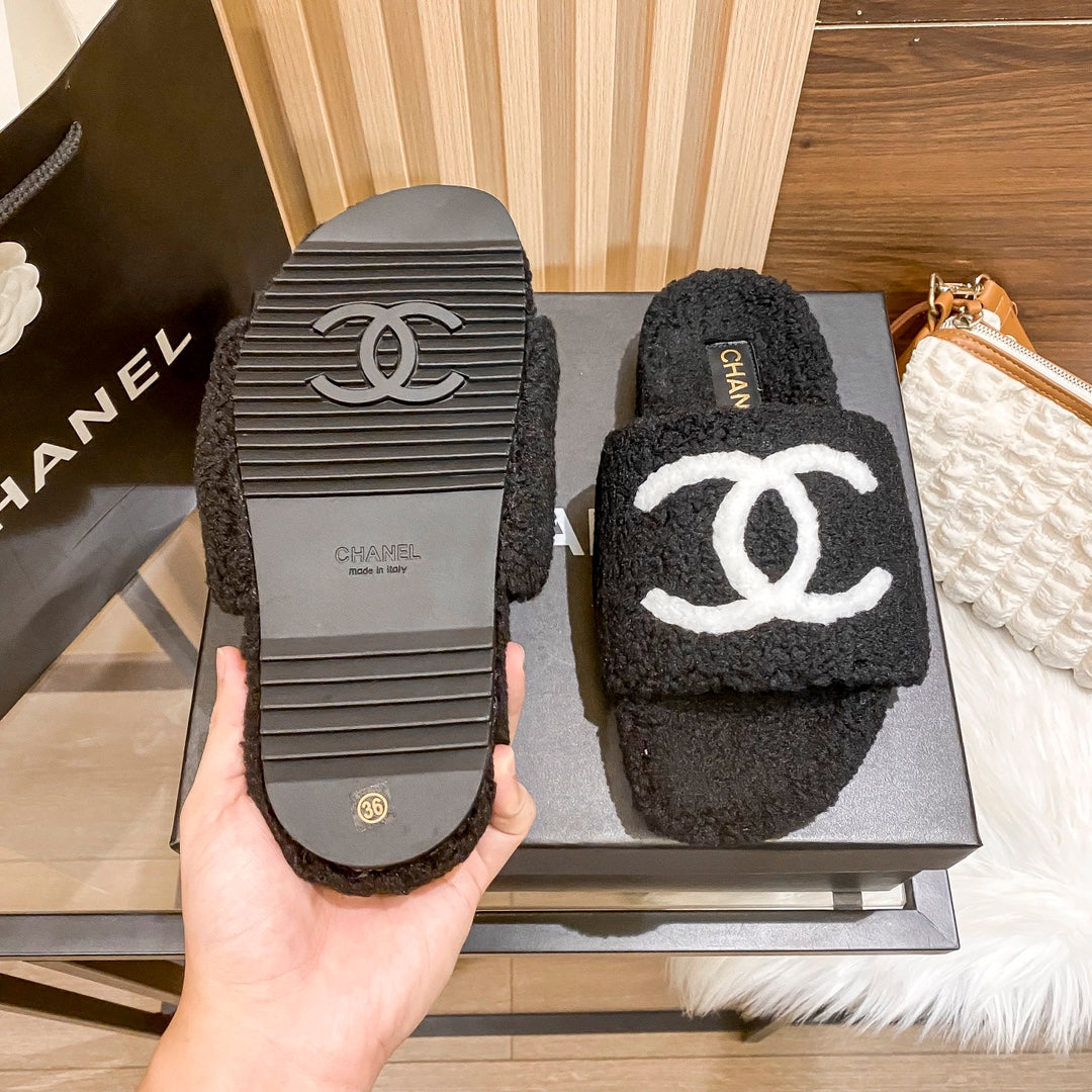 Chanel Classic Flat Fur Slippers – slippers product image 11