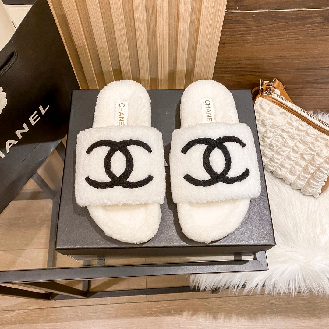 Chanel Classic Flat Fur Slippers – slippers product image 12