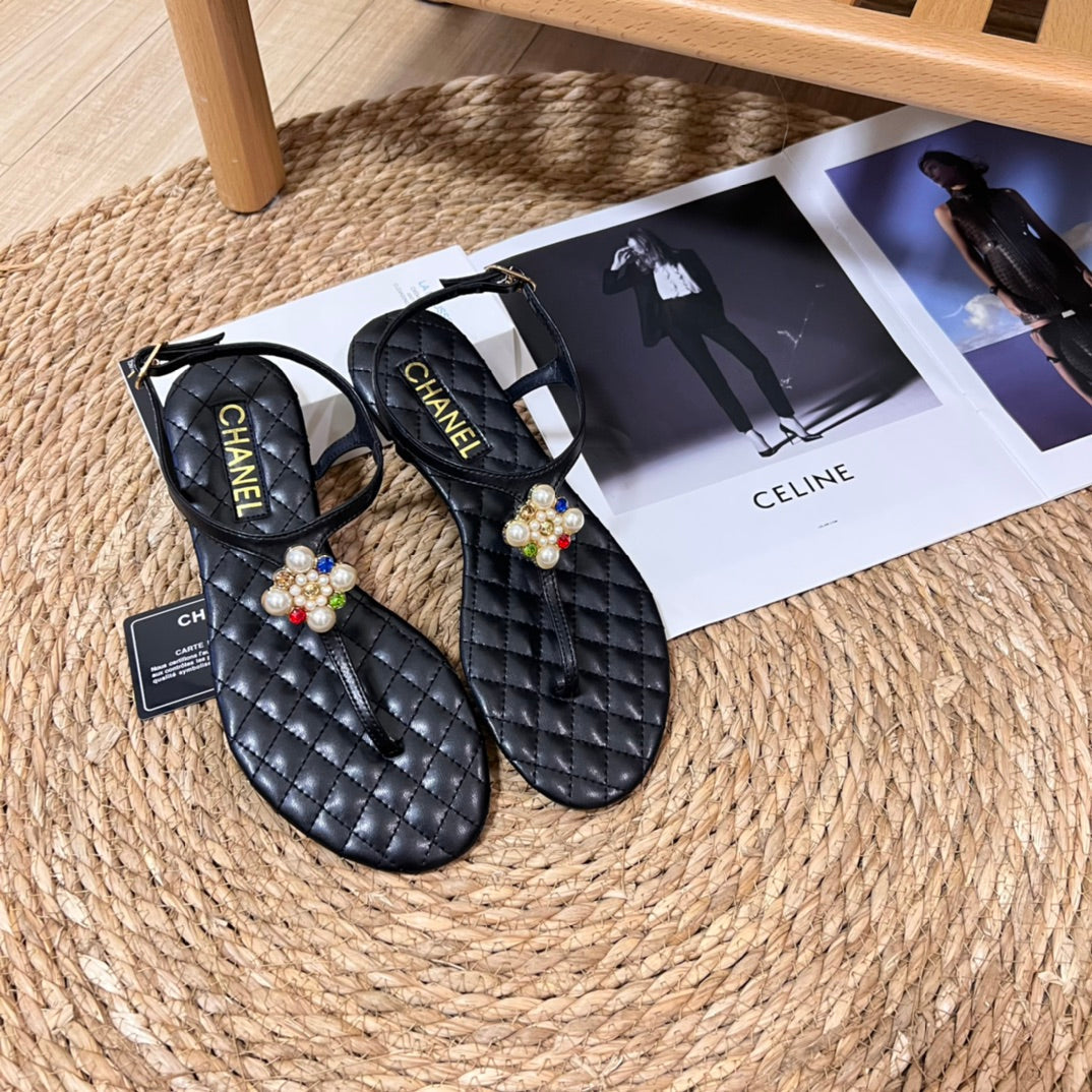 Chanel Clover Pearl Flip Flops Sandals – sandals product image 10