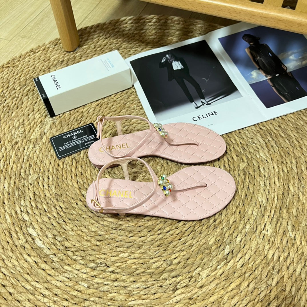 Chanel Clover Pearl Flip Flops Sandals – sandals product image 15