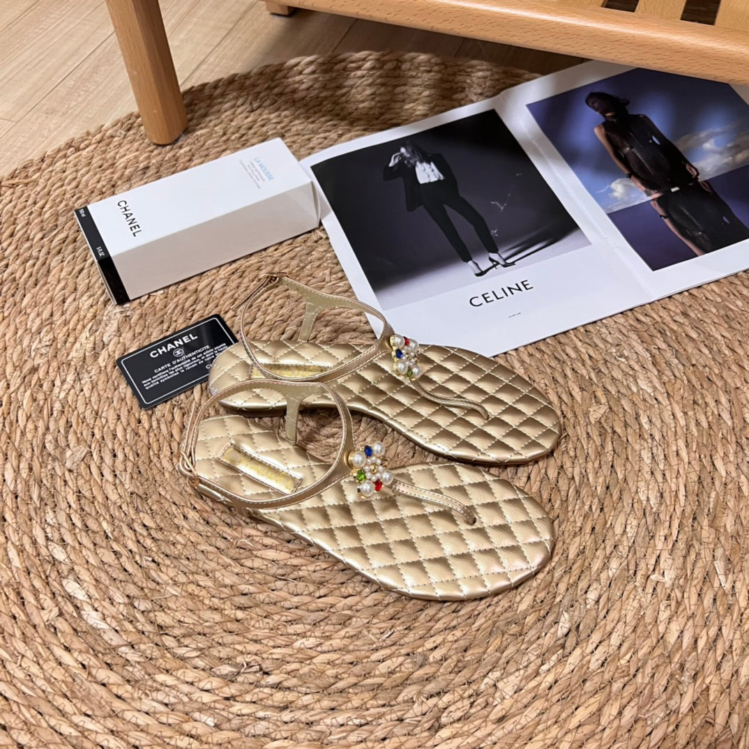 Chanel Clover Pearl Flip Flops Sandals – sandals product image 6